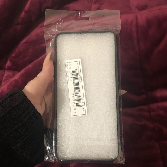 iphone 11 pro max case 🖤 - Picture 2 of 2